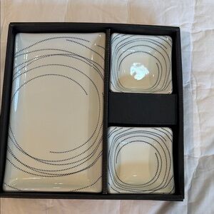 Elegant White and Black Sushi Dinnerware Set